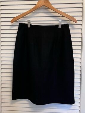 Women's Black Pencil Skirt — Tailored Work & Wear